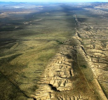 The San Andreas fault as seen from the air.  Photon by John Wiley via Wikipedia.